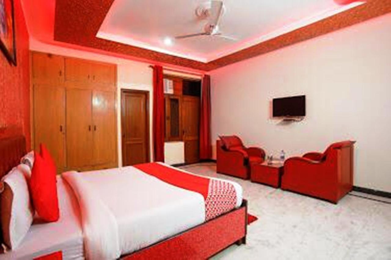 Hotel Inn Noida Zewnętrze zdjęcie